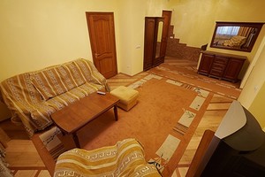 Квартира посуточно по ул. Гнатюка, 3