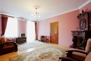 Квартира посуточно по ул. Личаковская, 5