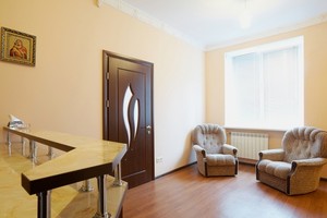 Квартира посуточно по ул. Марка Вовчка, 3