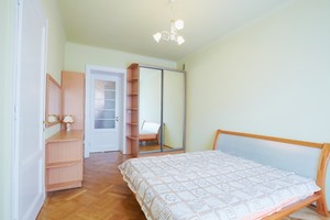 Квартира посуточно по ул. Саксаганского, 8