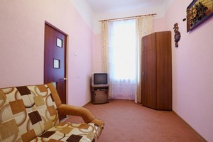 Квартира подобово по вул. Медова, 2