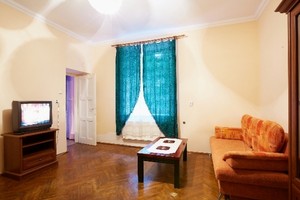 Квартира посуточно по ул. Томашивского, 5