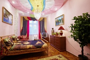 Квартира посуточно по ул. Поповича, 5