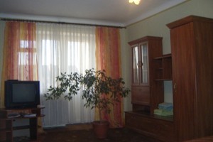 Квартира посуточно по пр. Грушевского, 28