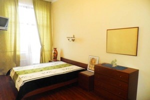 Квартира посуточно по ул. Генуэзская, 36