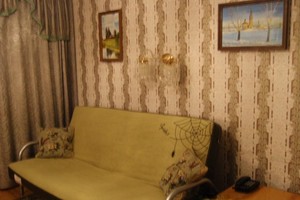 Квартира посуточно по пр. М. Лушпы, 11