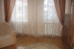 Квартира посуточно по ул. Ивасюка, 78