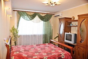 Квартира посуточно по ул. 8-го Марта, 39
