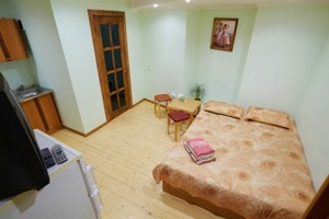 Квартира посуточно по ул.  Хмельницкого, 10