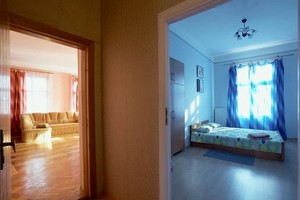 Квартира посуточно по ул. Коперника, 10