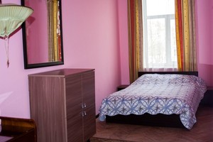 Квартира подобово у Львові з балконом на проспект Свободи