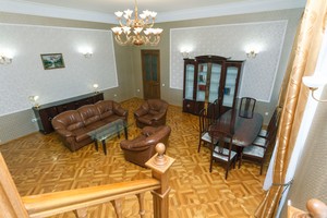 Посуточно 4-х комнатная VIP квартира в центре Киева