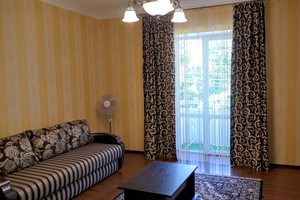 Двокімнатна квартира в центрі Вінниці поруч з фонтаном Рошен