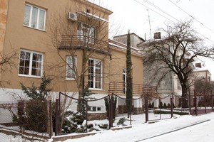 Фешенебельний особняк у Львові для 8-ми осіб