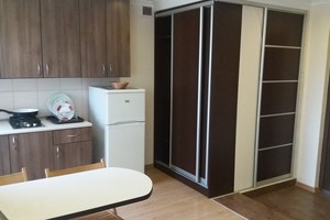 1-кімнатна квартира подобово в Ужгороді
