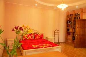 Просторная, уютная квартира в центре Одессы
