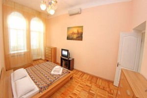 Подобово апартаменти в центрі Києва