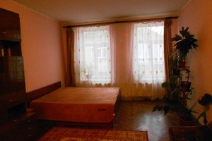 Однокімнатна квартира в центрі Львова біля площі Ринок