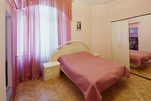 Уютная квартира в центре Львова посуточно