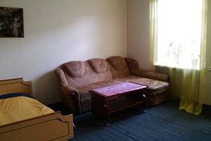 Однокімнатна квартира подобово в центрі Житомира