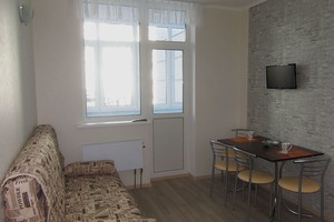 Двокімнатні апартаменти подобово біля метро Осокорки