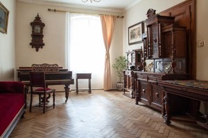 4-х кімнатні апартаменти в центрі Львова подобово