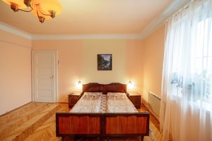 Однокімнатна квартира поблизу центру Львова