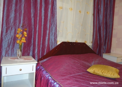 Квартира посуточно по ул. Конякина, 25 (Луцк)
