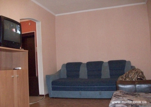 Квартира посуточно по ул. 23 Августа, 11a (Харьков)
