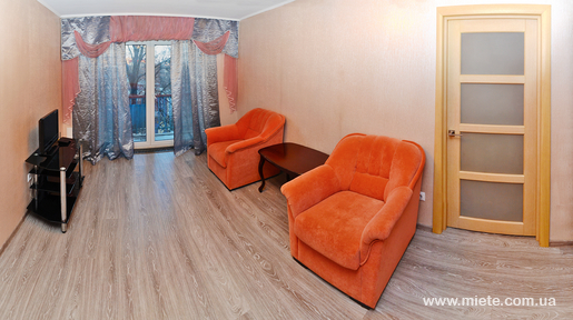 Квартира подобово по вул. Кірова, 16 (Суми)