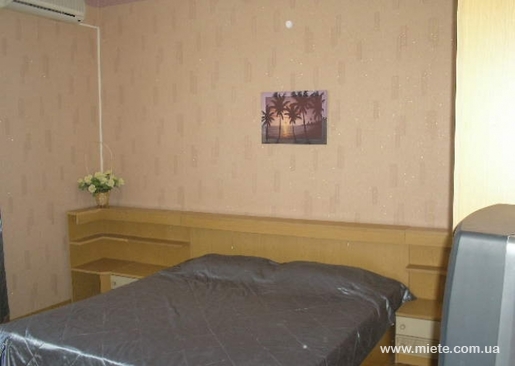 Квартира подобово по пров. Лукічєва (Євпаторія)