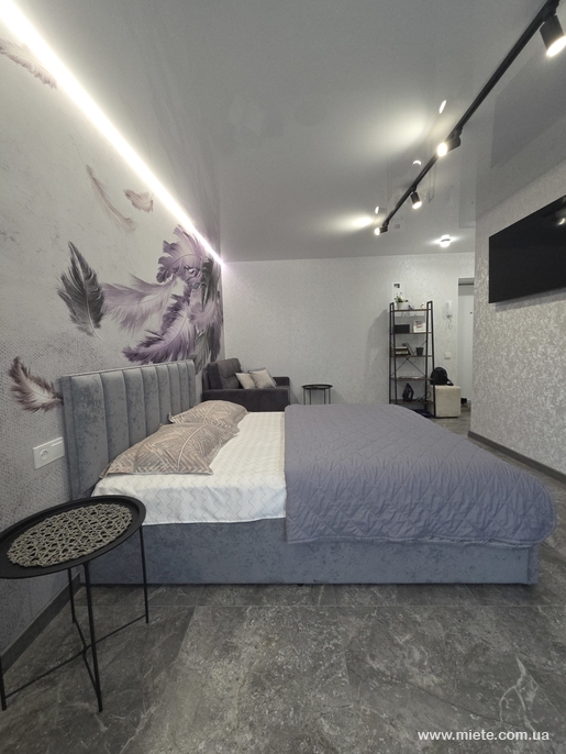 Квартира посуточно по пр. Победы, 96 (Чернигов)