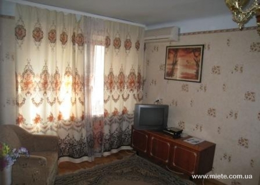 Квартира посуточно по ул. Патриотическая, 36а (Запорожье)