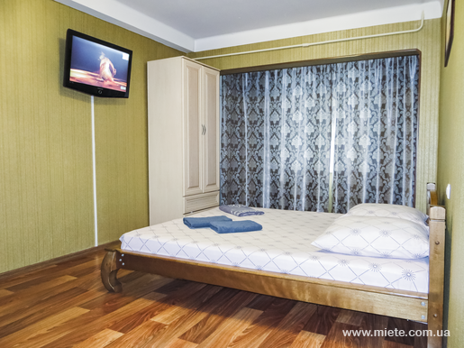 Квартира посуточно по пр. Оболонский, 43 (Киев)