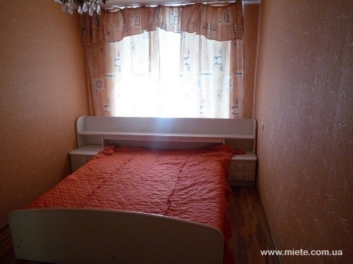 Квартира подобово по бул. Шевченка, 241 (Черкаси)