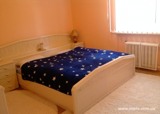 Квартира посуточно по ул. Чорновола, 4 (Ровно)