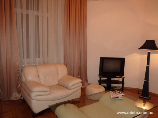 Квартира посуточно по ул. Eкатерининская, 19 (Одесса)