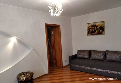 Квартира посуточно по ул. Смелянская, 65 (Черкассы)