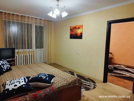 Квартира посуточно по пр. Космонавтов, 14 (Винница)