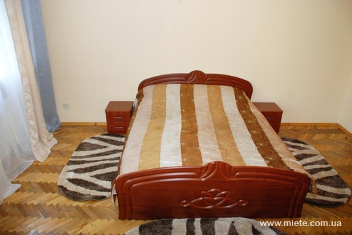 Квартира посуточно по ул. Коперника, 20 (Львов)