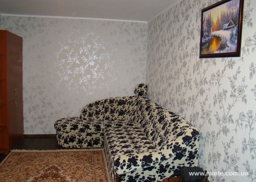 Квартира посуточно по пр. Победы, 10 (Чернигов)