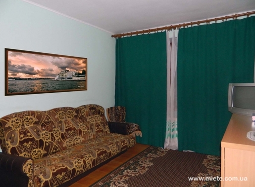 Квартира посуточно по ул. Парковая, 8 (Ровно)