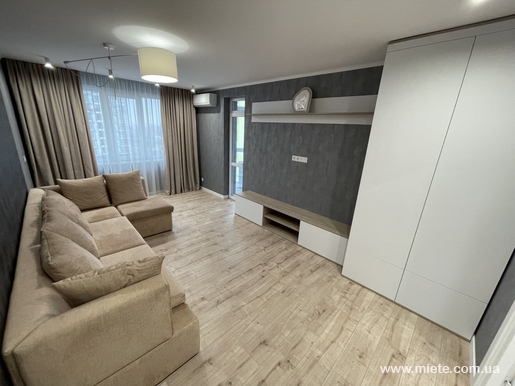 Квартира посуточно по ул. Железнодорожная, 17 (Львов)