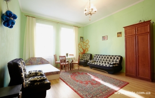 Квартира посуточно по ул. Банковская, 3 (Львов)