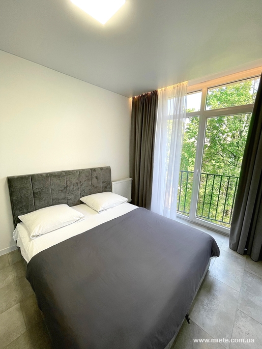 Квартира посуточно по пр. Свободы, 5 (Ужгород)