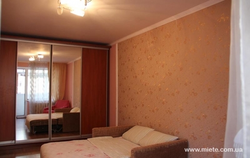Квартира посуточно по ул. Матроса Кошки, 59 (Винница)