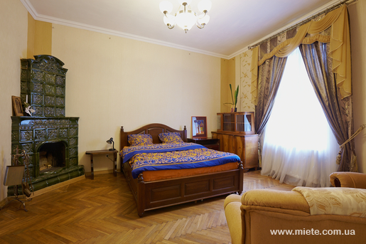 Квартира подобово по вул. Паркова, 14 (Львів)