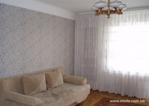 Квартира посуточно по ул. Соборности, 42 (Луцк)