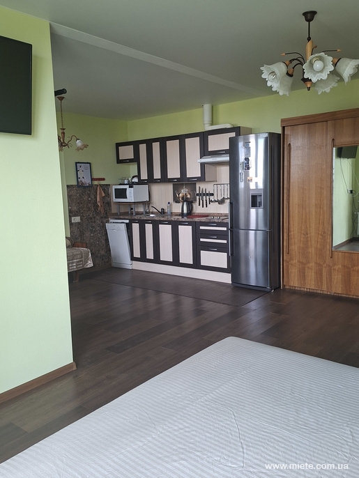 Квартира посуточно по ул. Герцена, 35 (Киев)