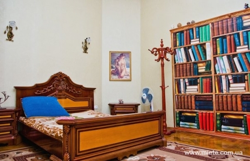 Квартира посуточно по ул. Софиевская, 13 (Одесса)